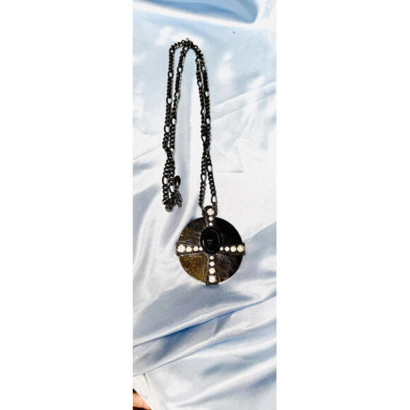 Guess Gun Metal  Figaro Chain w/ Faceted Black Cabochon & Rhinestone Cross - Picture 1 of 5